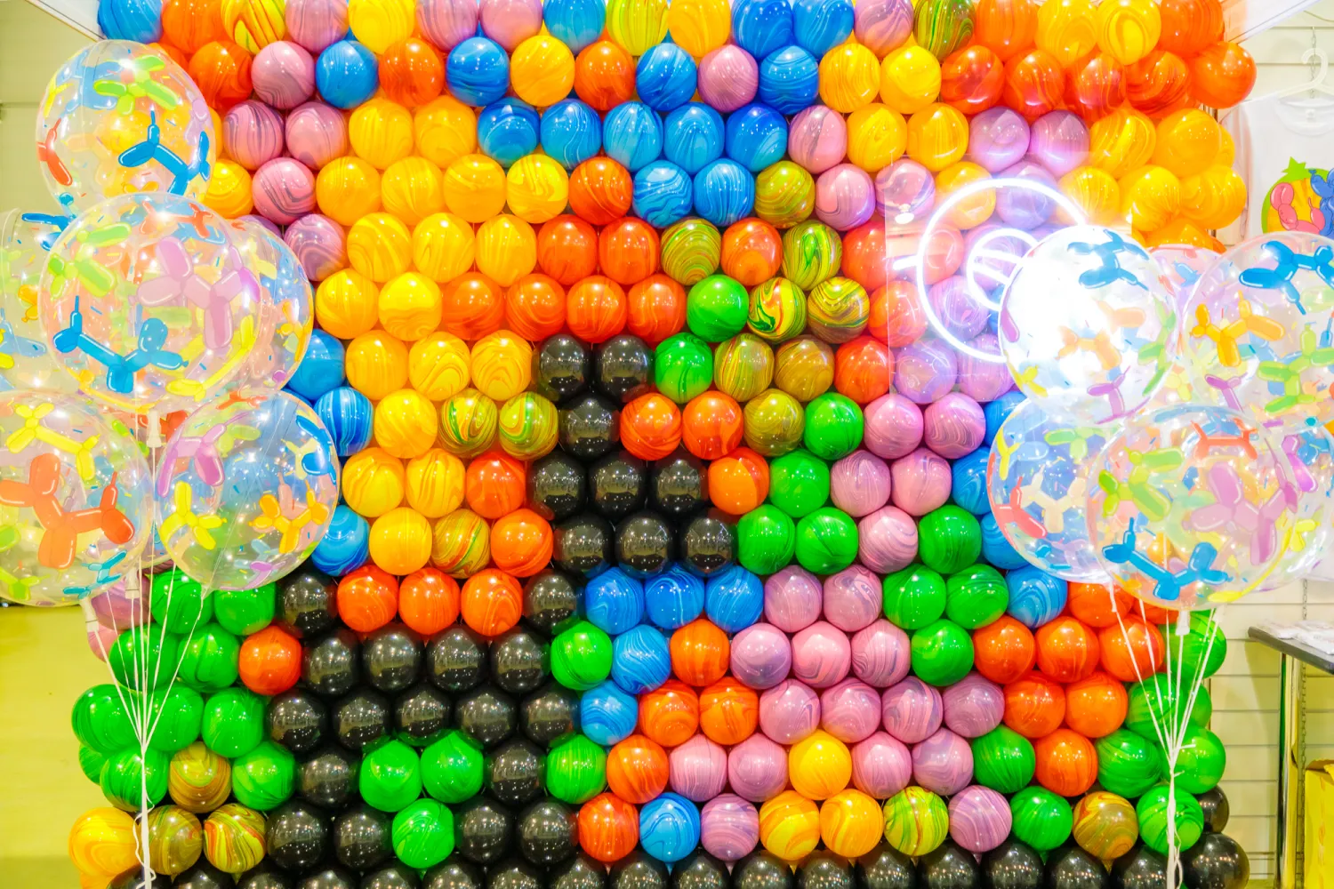 Keeps helium filled balloons floating up to 25 times longer
